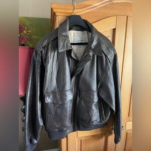 Vintage men’s genuine leather bomber